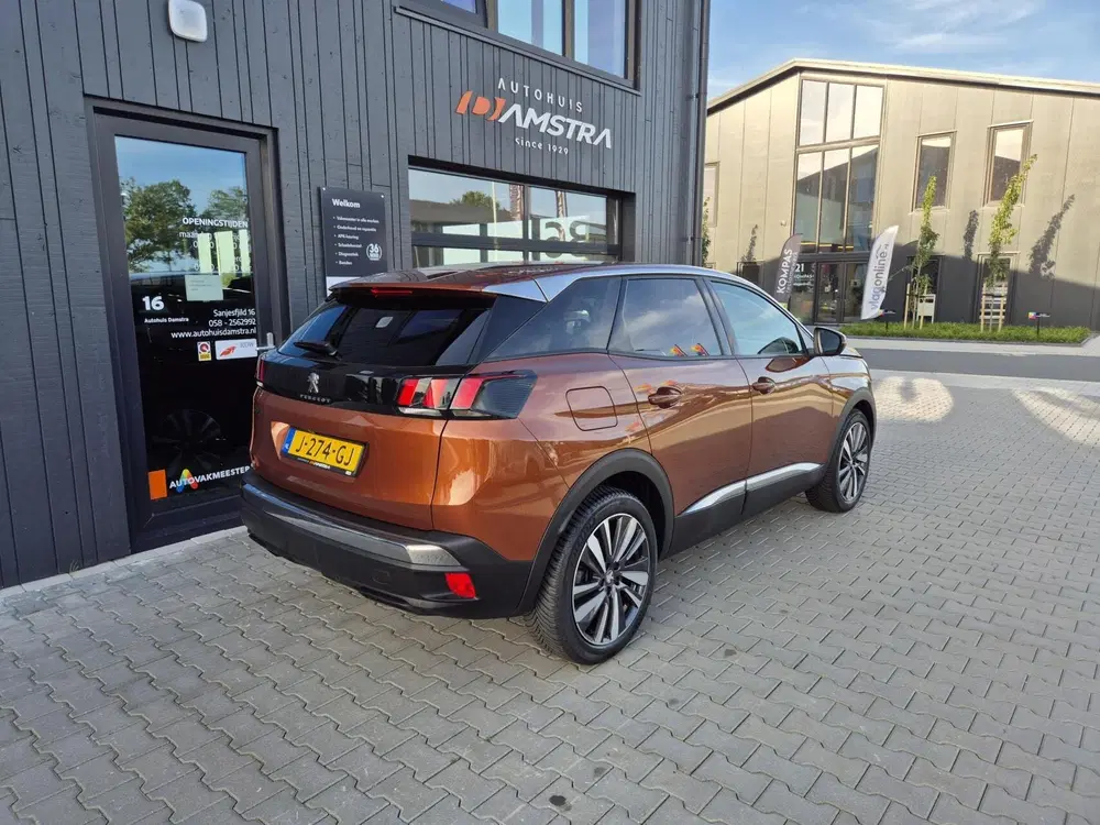 Peugeot 3008 1.2 PureTech Blue Lease Premium uit 2020, foto 4