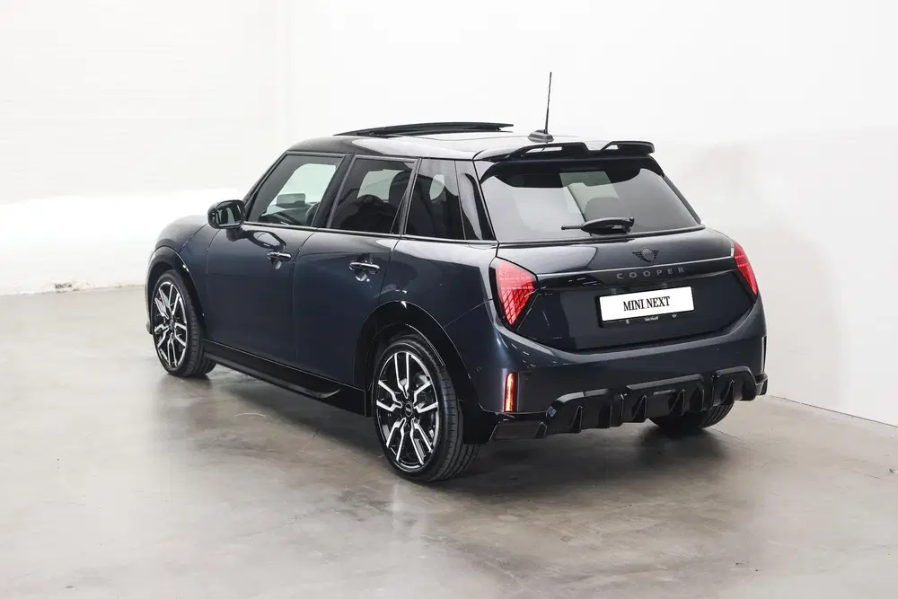 Mini Hatchback Cooper C Automaat uit 2026, foto 2