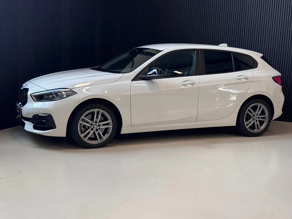 BMW 1-serie 120i uit 2024, foto 7