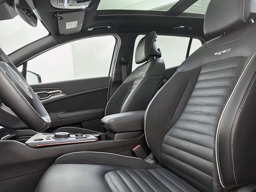 Kia Sportage uit 2022, foto 4