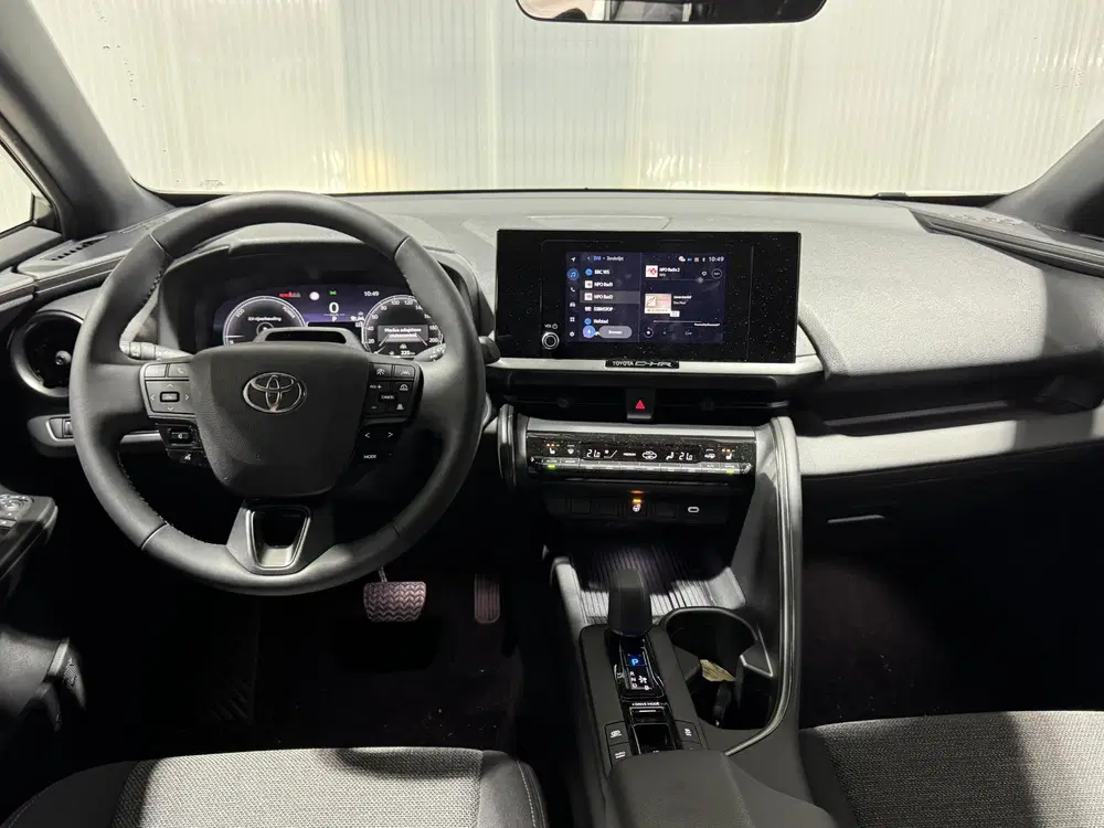 Toyota C-HR 2.0 Plug-in Hybrid 220 Dynamic Apple carpl uit 2025, foto 10