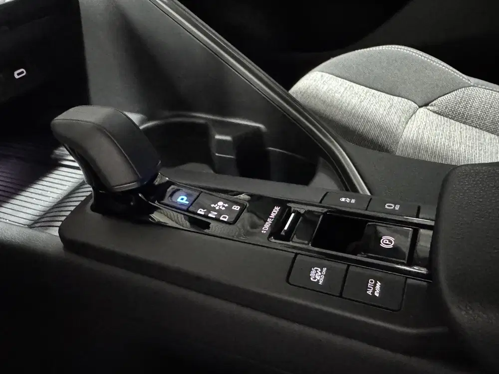 Toyota C-HR 2.0 Plug-in Hybrid 220 Dynamic Apple carpl uit 2025, foto 14
