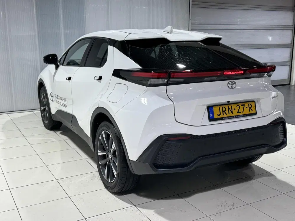 Toyota C-HR 2.0 Plug-in Hybrid 220 Dynamic Apple carpl uit 2025, foto 3
