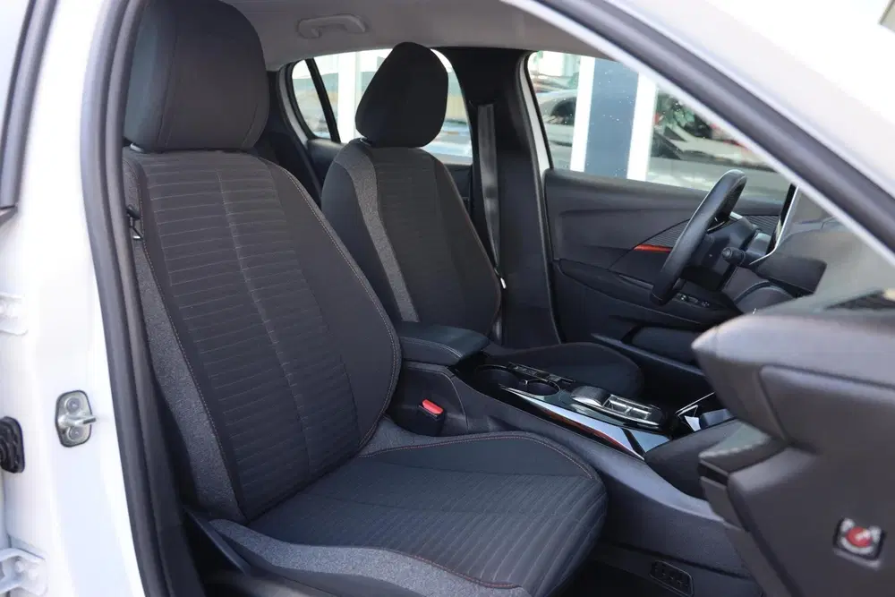 Peugeot 208 EV Active Pack 50 kWh uit 2022, foto 15