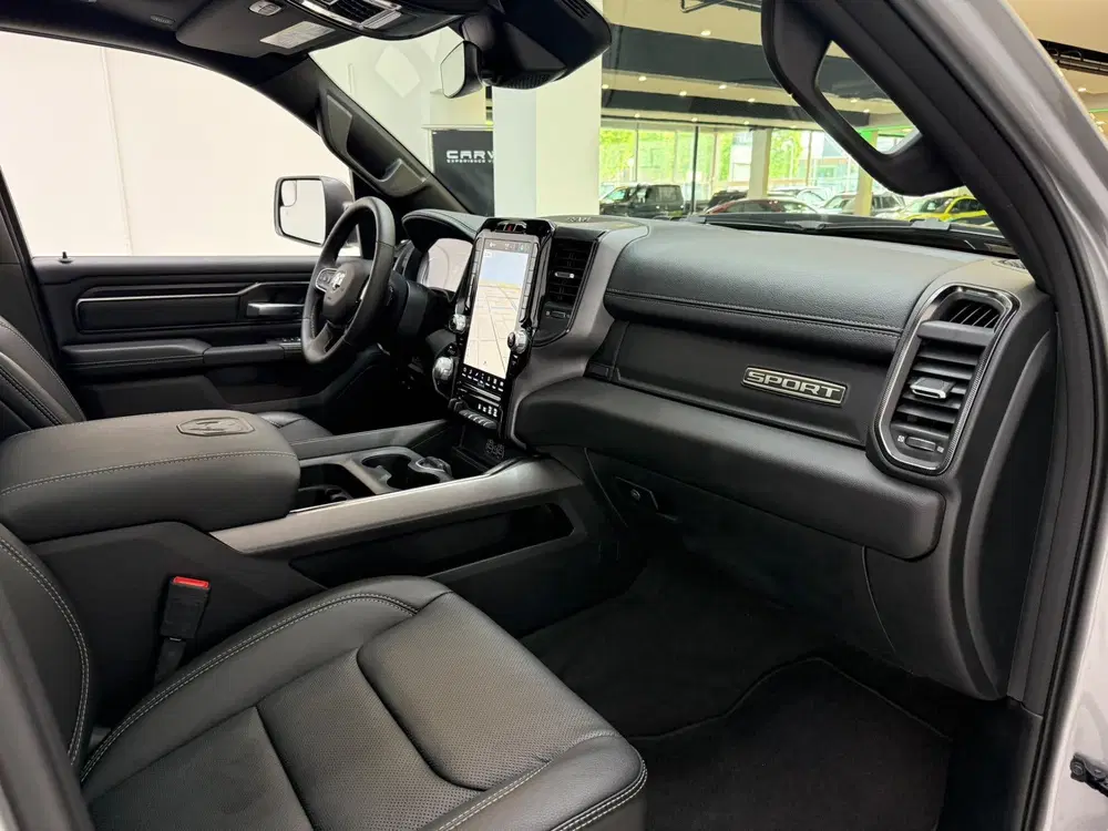 Ram 1500 5.7 V8 4x4 Crew Cab Sport Widebody Backfli uit 2024, foto 12