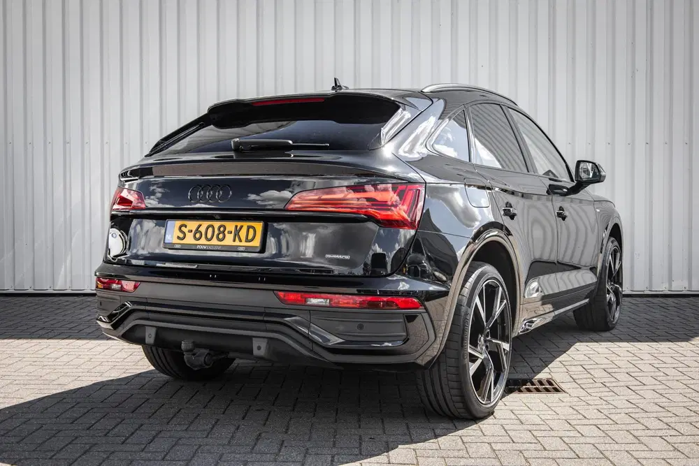 Audi Q5 55 TFSI e 367pk S edition uit 2022, foto 2