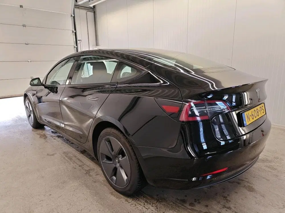Tesla Model 3 Standard RWD Plus 90.6% SoH FACELIFT [ LFP uit 2021, foto 4