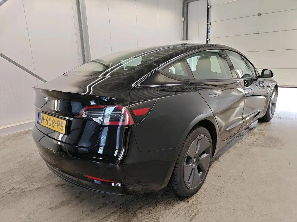 Tesla Model 3 Standard RWD Plus 90.6% SoH FACELIFT [ LFP uit 2021, foto 5
