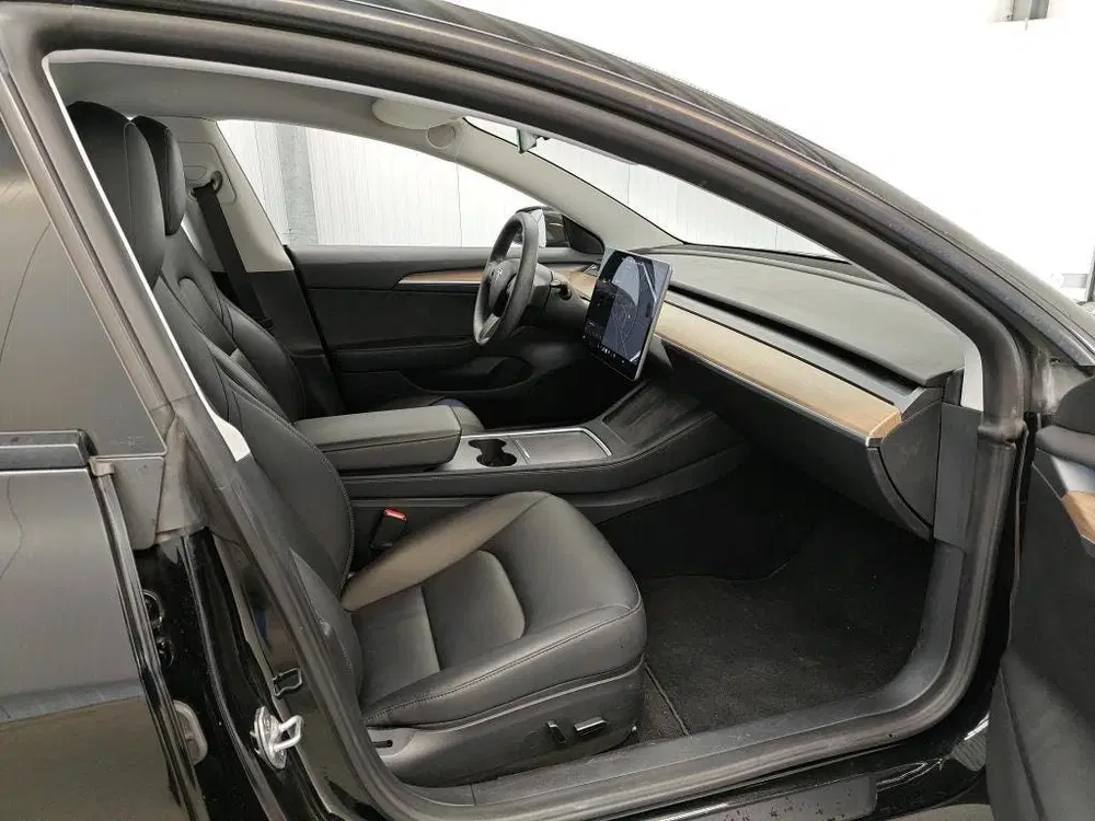 Tesla Model 3 Standard RWD Plus 90.6% SoH FACELIFT [ LFP uit 2021, foto 6