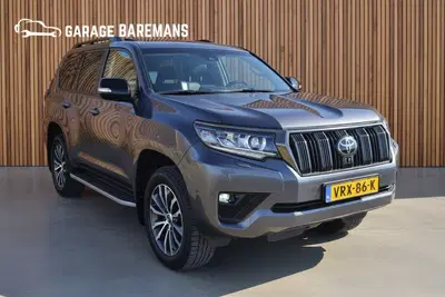 Toyota Land Cruiser 2.8 D-4D-F Executive Window Van uit 2022