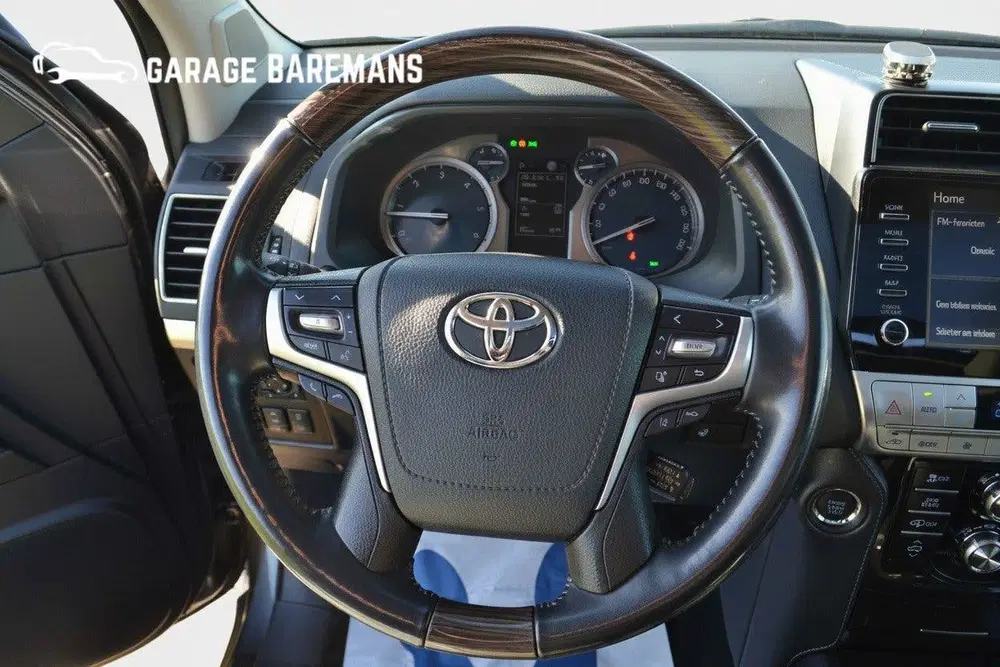 Toyota Land Cruiser 2.8 D-4D-F Executive Window Van uit 2022, foto 10