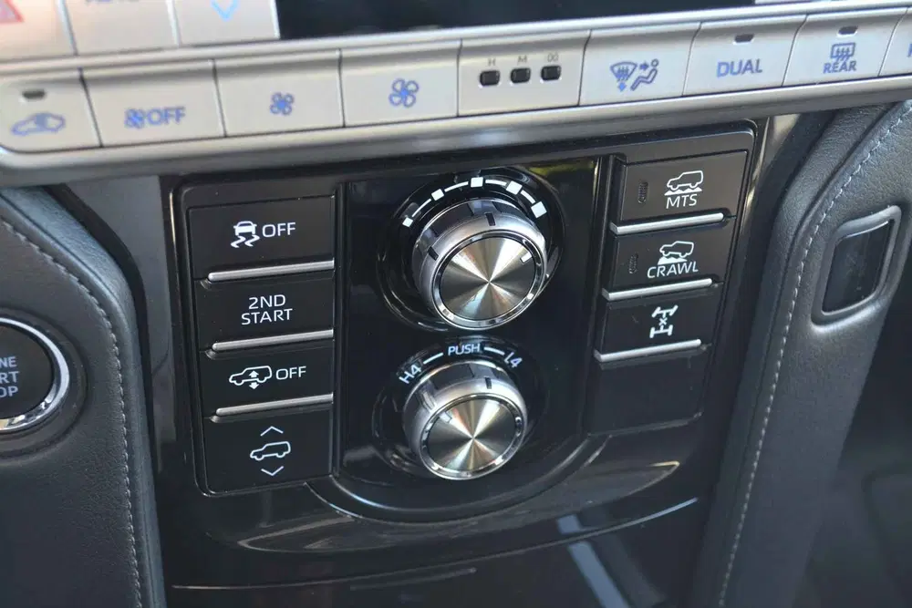 Toyota Land Cruiser 2.8 D-4D-F Executive Window Van uit 2022, foto 14