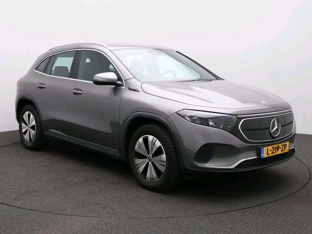 Mercedes-Benz EQA 250 Business Solution Luxury 67 kWh uit 2021, foto 3