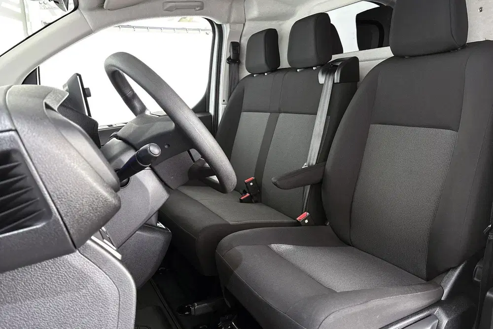 Opel Vivaro 2.0 Diesel 145 L3 Facelift Camera Apple Ca uit 2024, foto 15