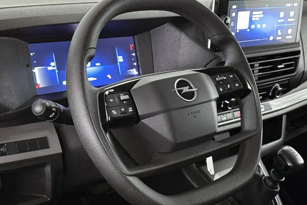 Opel Vivaro 2.0 Diesel 145 L3 Facelift Camera Apple Ca uit 2024, foto 9