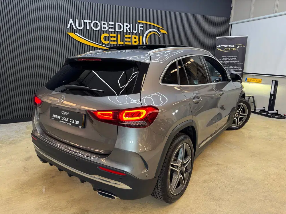 Mercedes-Benz GLA 250 4MATIC AMG Line 2021 GRIJS PANO uit 2021, foto 15