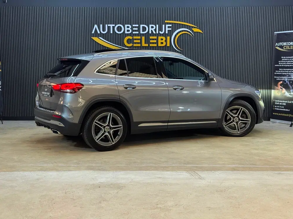 Mercedes-Benz GLA 250 4MATIC AMG Line 2021 GRIJS PANO uit 2021, foto 3