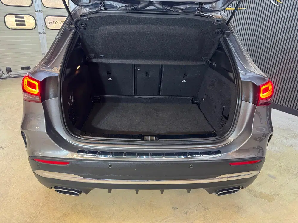Mercedes-Benz GLA 250 4MATIC AMG Line 2021 GRIJS PANO uit 2021, foto 5