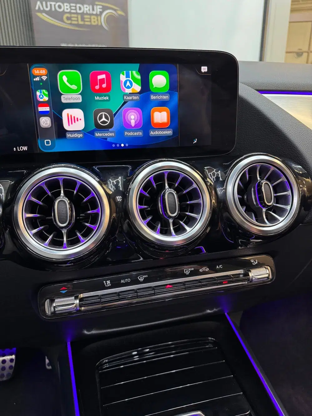 Mercedes-Benz GLA 250 4MATIC AMG Line 2021 GRIJS PANO uit 2021, foto 8
