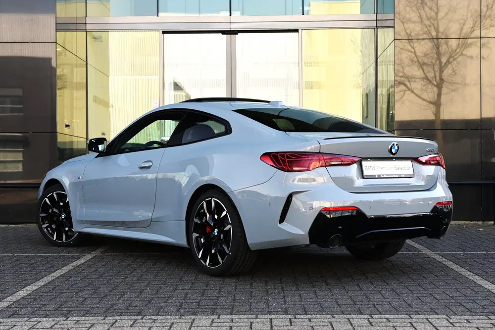 BMW 4-serie 4 Serie Coupé 420i M Sport Automaat uit 2026, foto 2