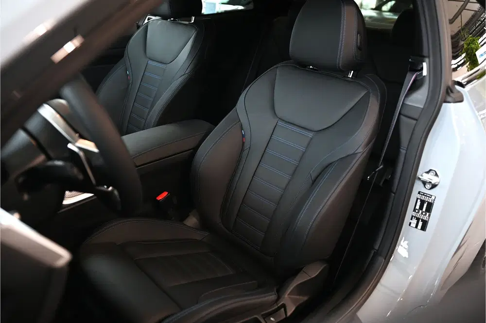 BMW 4-serie 4 Serie Coupé 420i M Sport Automaat uit 2026, foto 4