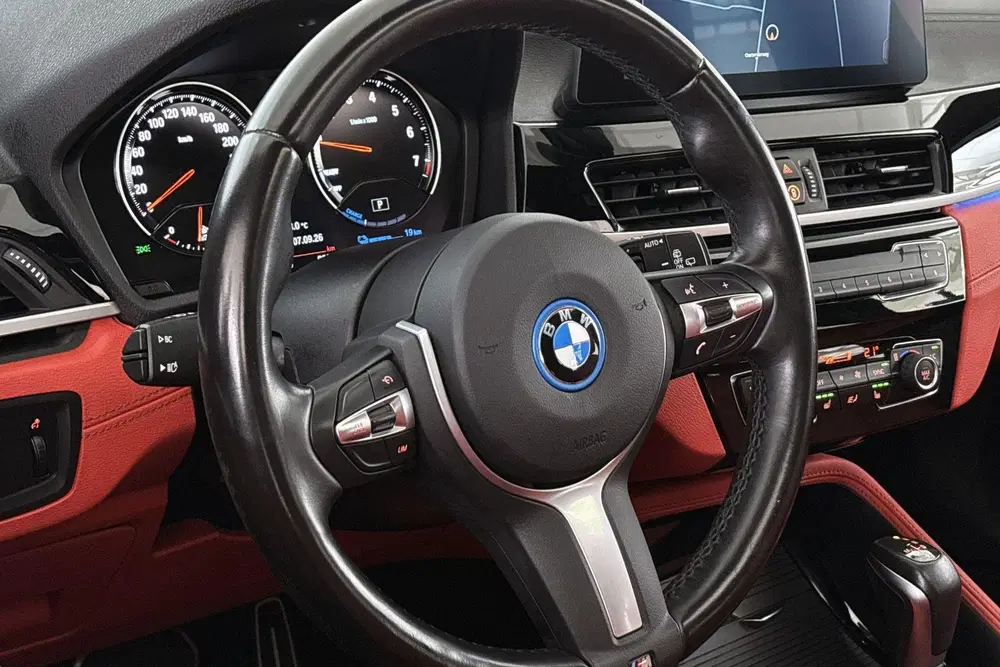 BMW X2 xDrive25e High Executive M Sport Panoramad uit 2021, foto 12