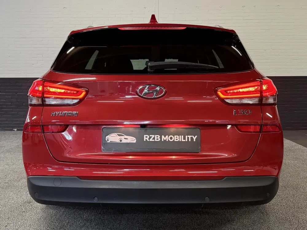 Hyundai i30 1.0 T-GDI Premium uit 2019, foto 10