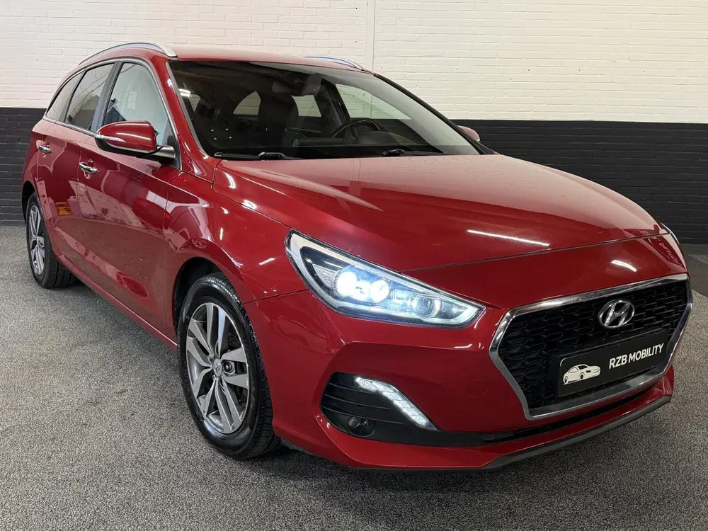 Hyundai i30 1.0 T-GDI Premium uit 2019, foto 3
