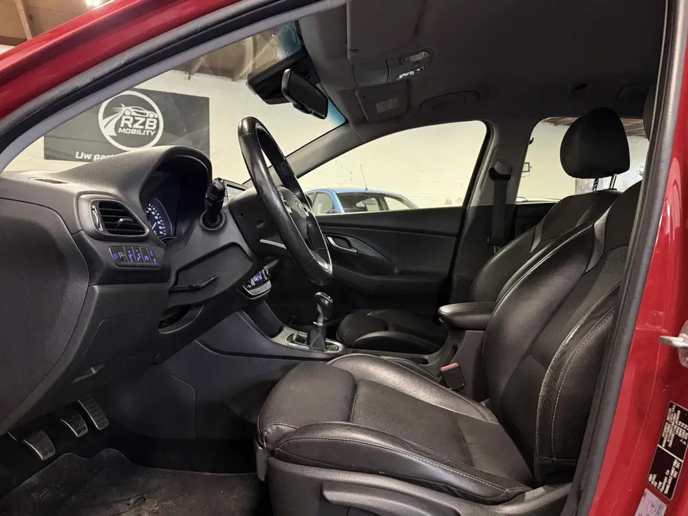 Hyundai i30 1.0 T-GDI Premium uit 2019, foto 5