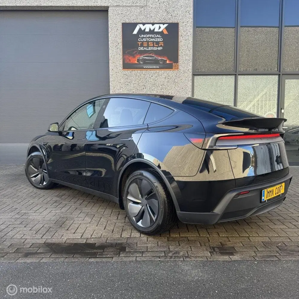 Tesla Model Y Juniper LFP PREMIUM + IAP + SOH 99% uit 2025, foto 7