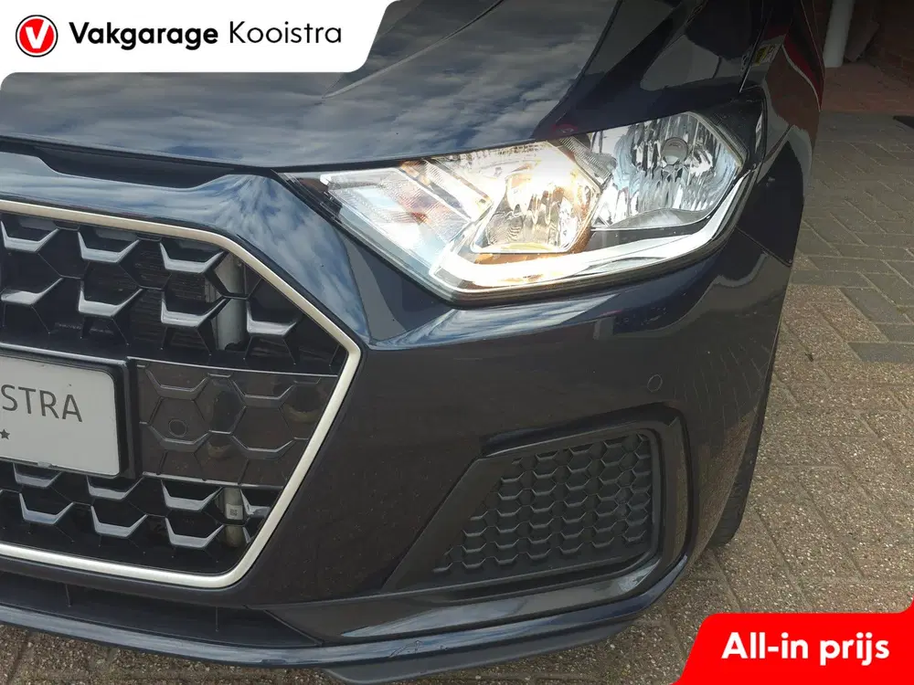 Audi A1 S-Line uit 2019, foto 3