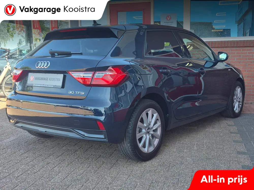 Audi A1 S-Line uit 2019, foto 4
