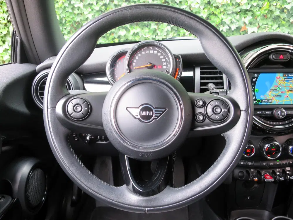 Mini Cooper 1.5 Chili F56 LCI LED uit 2019, foto 14