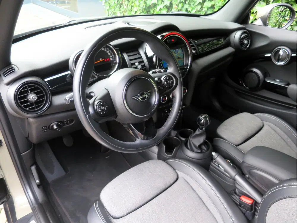 Mini Cooper 1.5 Chili F56 LCI LED uit 2019, foto 9