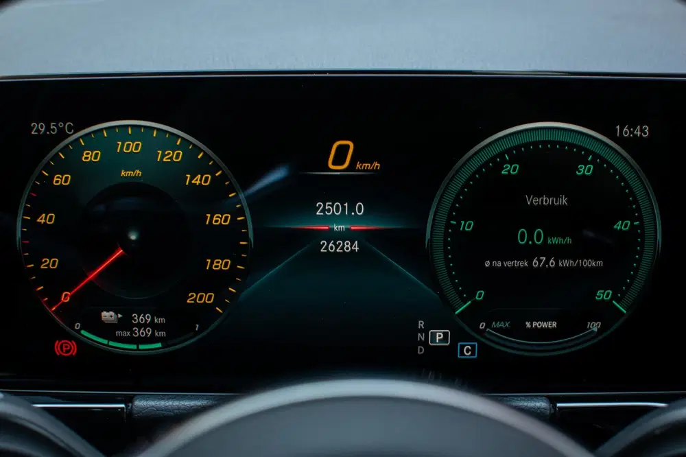 Mercedes-Benz EQA 250+ AMG Line 71 kWh uit 2023, foto 12
