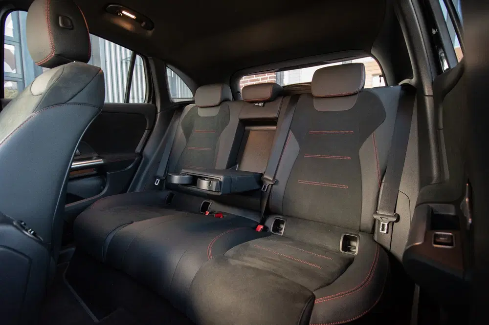 Mercedes-Benz EQA 250+ AMG Line 71 kWh uit 2023, foto 5