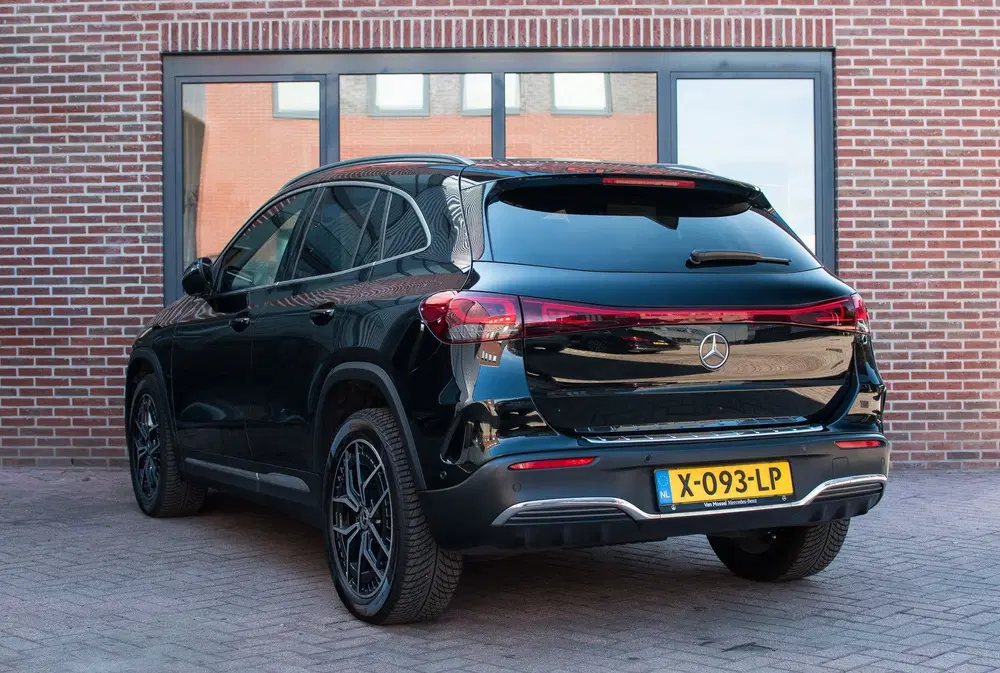 Mercedes-Benz EQA 250+ AMG Line 71 kWh uit 2023, foto 7