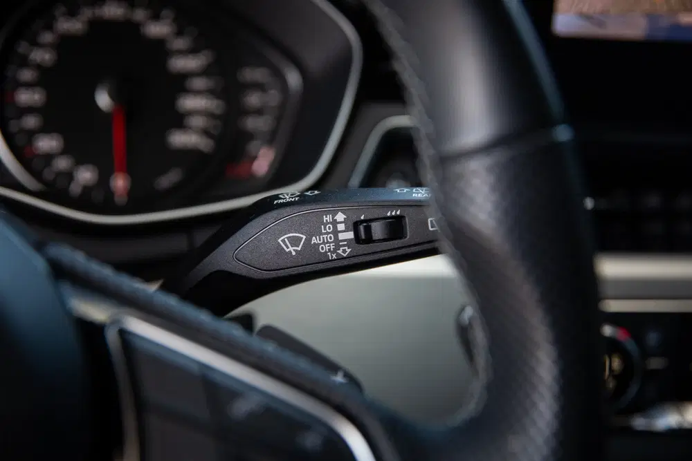 Audi A4 35 TFSI S edition uit 2021, foto 14
