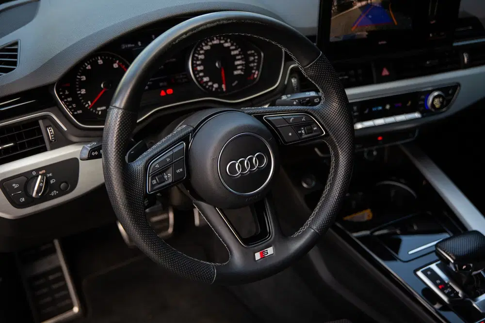 Audi A4 35 TFSI S edition uit 2021, foto 5