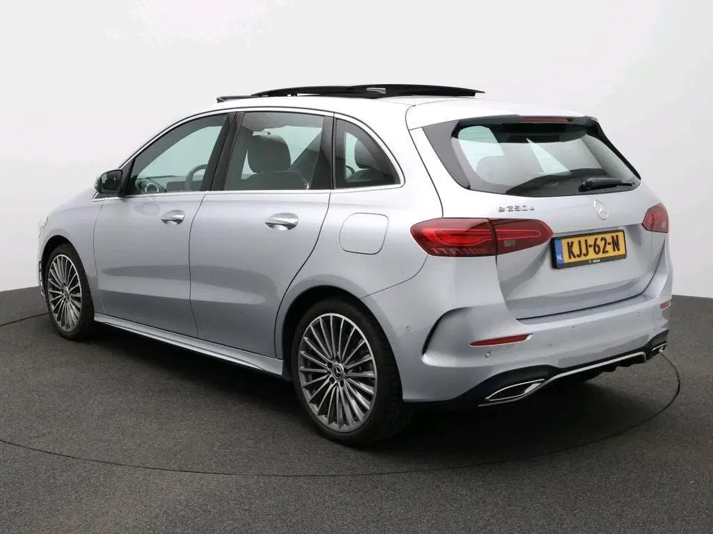 Mercedes-Benz B-Klasse 250 e Business Solution AMG uit 2026, foto 4