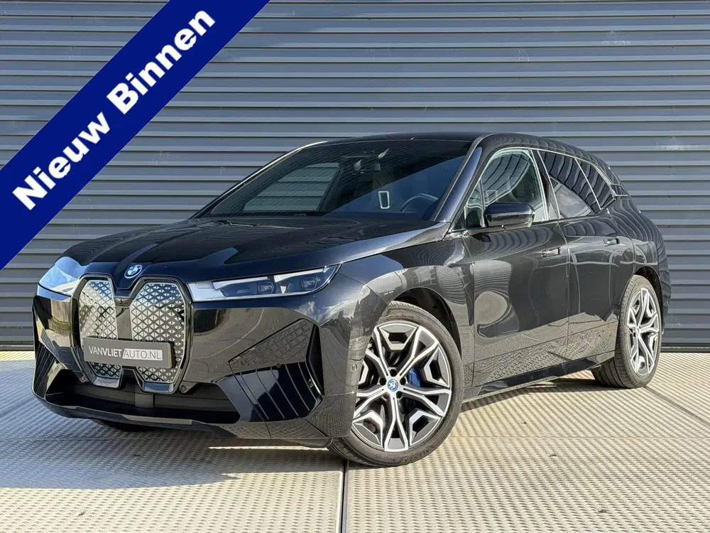 BMW iX xDrive40 Executive 77 kWh uit 2023