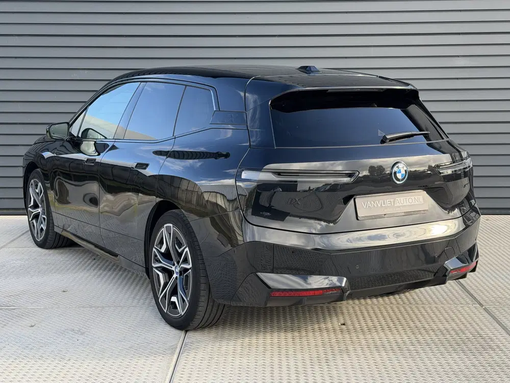 BMW iX xDrive40 Executive 77 kWh uit 2023, foto 4