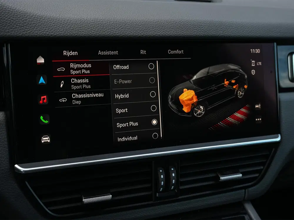 Porsche Cayenne 3.0 E-Hybrid Platinum Edition uit 2022, foto 13