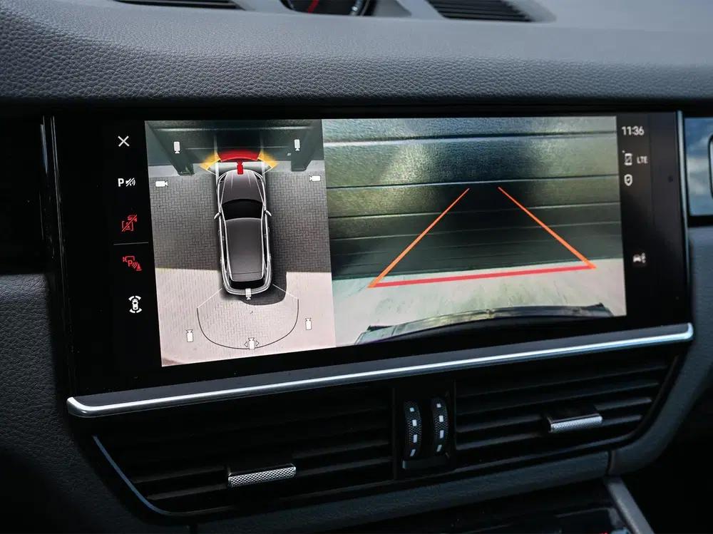 Porsche Cayenne 3.0 E-Hybrid Platinum Edition uit 2022, foto 3