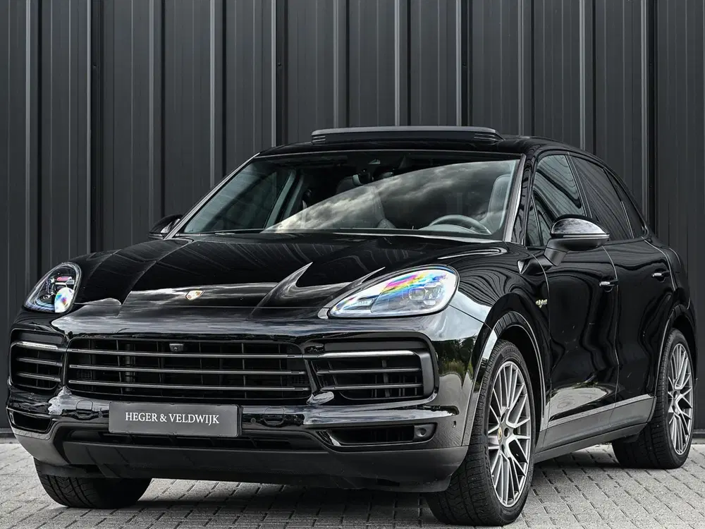 Porsche Cayenne 3.0 E-Hybrid Platinum Edition uit 2022, foto 7