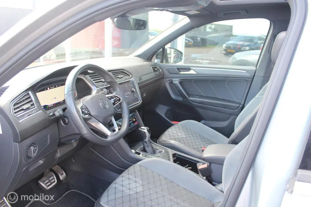 Volkswagen Tiguan Allspace 1.5 TSI 7P 3XR-Line Full Options uit 2022, foto 13