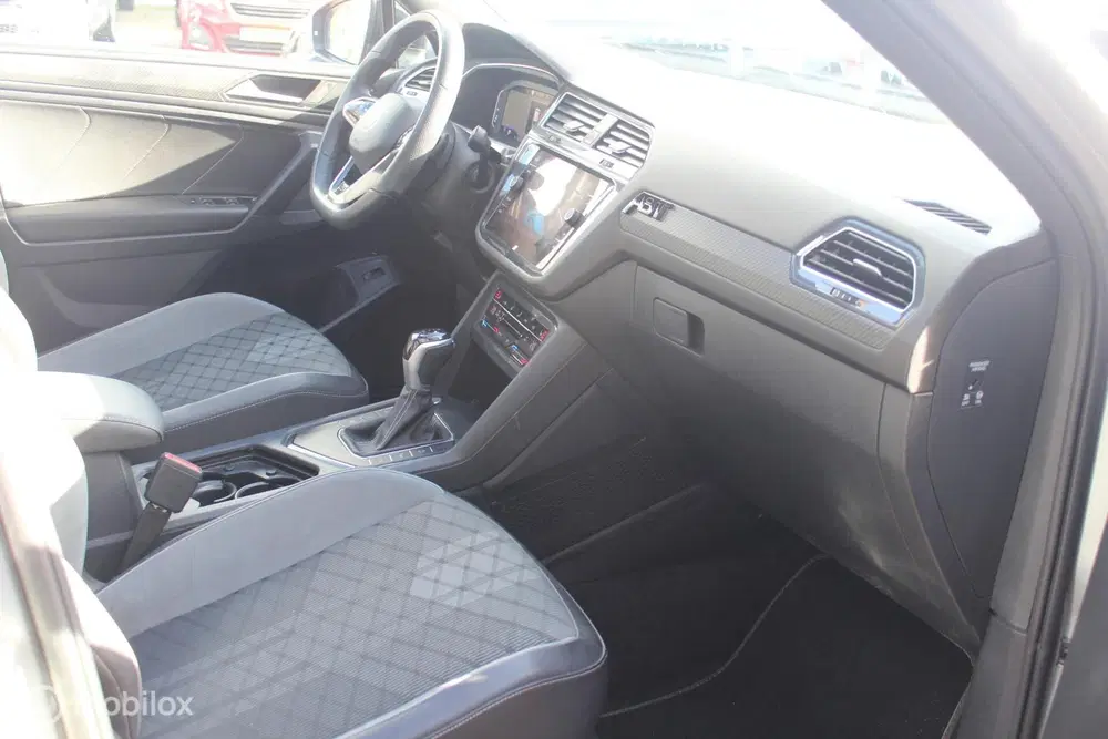 Volkswagen Tiguan Allspace 1.5 TSI 7P 3XR-Line Full Options uit 2022, foto 15
