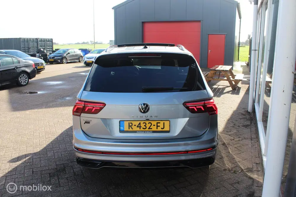 Volkswagen Tiguan Allspace 1.5 TSI 7P 3XR-Line Full Options uit 2022, foto 8