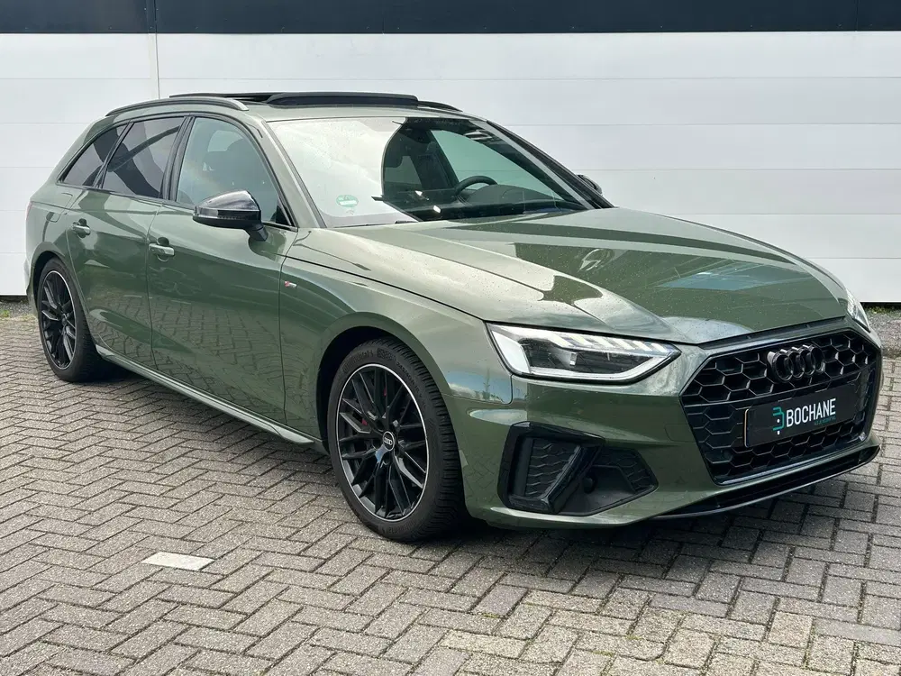 Audi A4 40 TFSI S edition uit 2023, foto 10