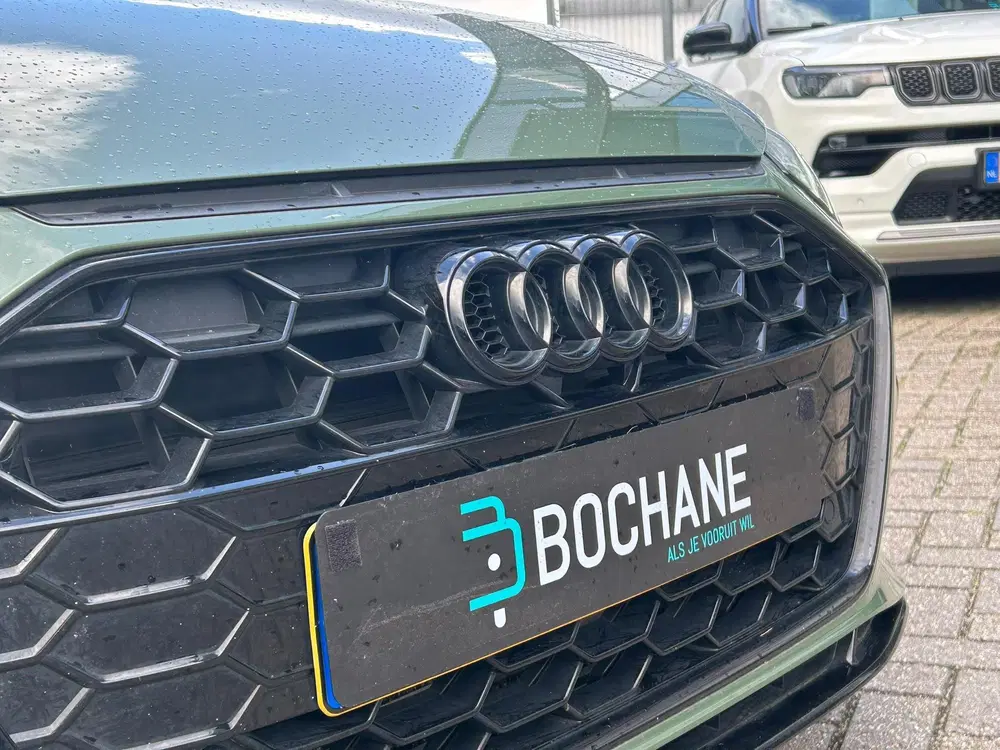 Audi A4 40 TFSI S edition uit 2023, foto 2